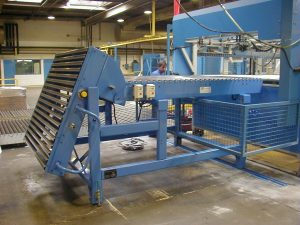 Conception de ligne de manutention par convoyeurs à rouleaux motorisés pour le transfert de palettes ou colis