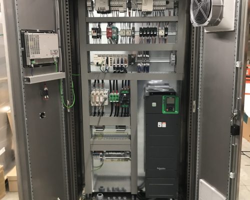 Conception et intégration d'une armoire d'automatisme